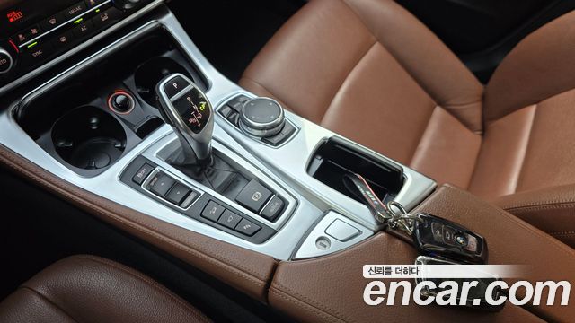 BMW 5-Series 2015 — photo 12