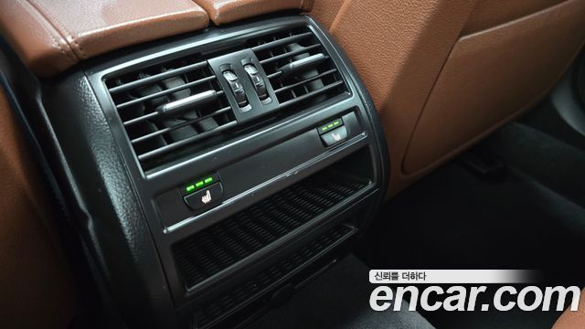 BMW 5-Series 2015 — photo 24