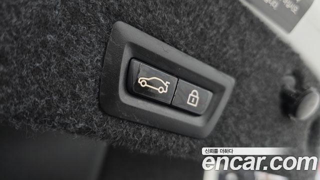BMW 5-Series 2015 — photo 26