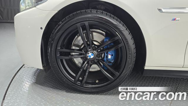 BMW 5-Series 2015 — photo 7