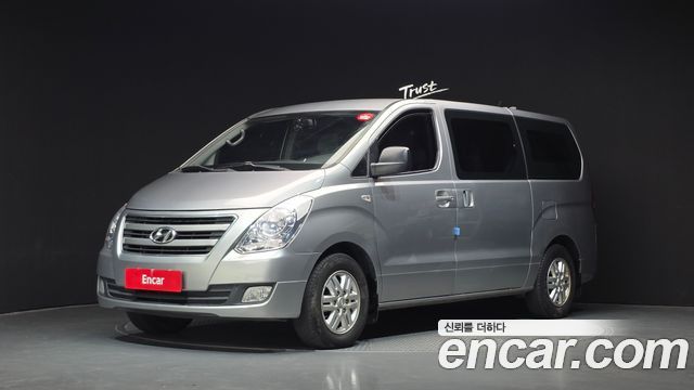 Hyundai Starex 2016 — photo 1
