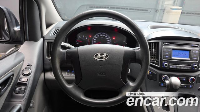 Hyundai Starex 2016 — photo 12