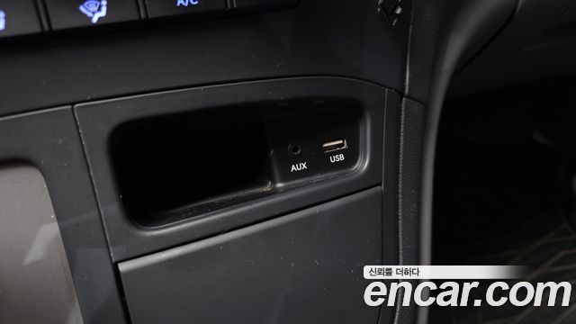Hyundai Starex 2016 — photo 16