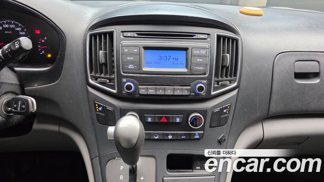 Hyundai Starex 2016 — photo 19