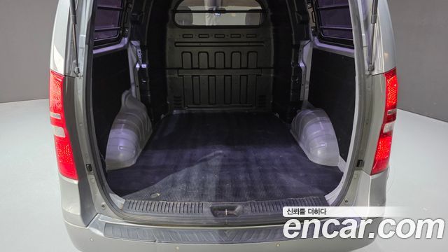 Hyundai Starex 2016 — photo 20