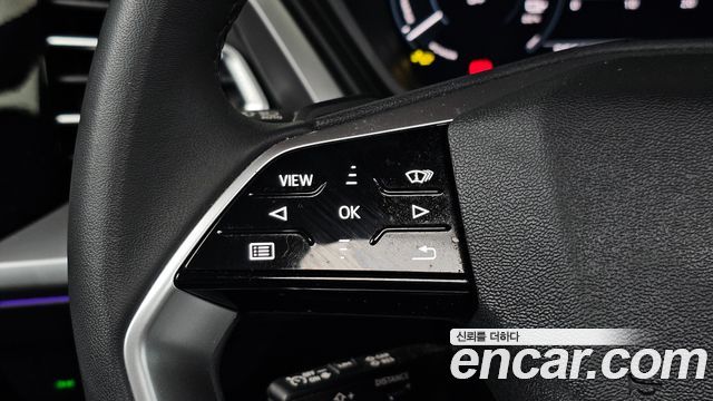Audi Q4 e-tron 2025 — photo 20