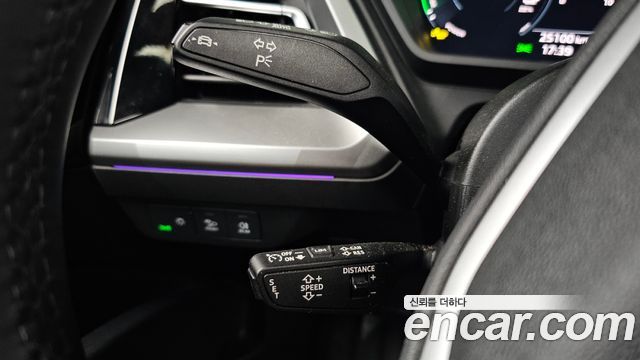 Audi Q4 e-tron 2025 — photo 23