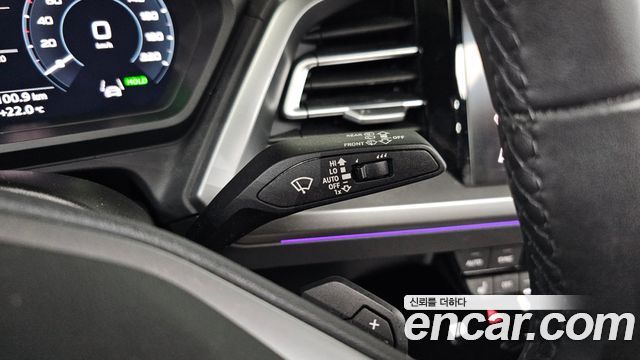 Audi Q4 e-tron 2025 — photo 24