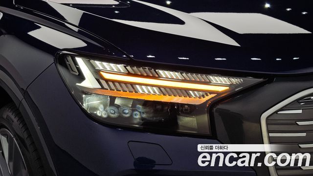 Audi Q4 e-tron 2025 — photo 8