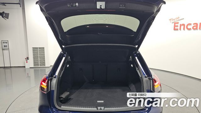 Audi Q4 e-tron 2025 — photo 35
