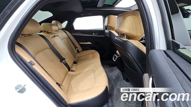 Kia K5 2021 — photo 11