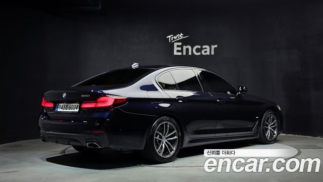 BMW 5-Series 2021 — photo 2