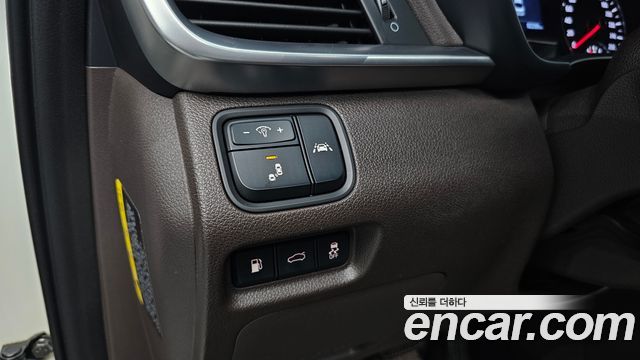Kia K5 2019 — photo 22