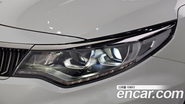 Kia K5 2019 — photo 8