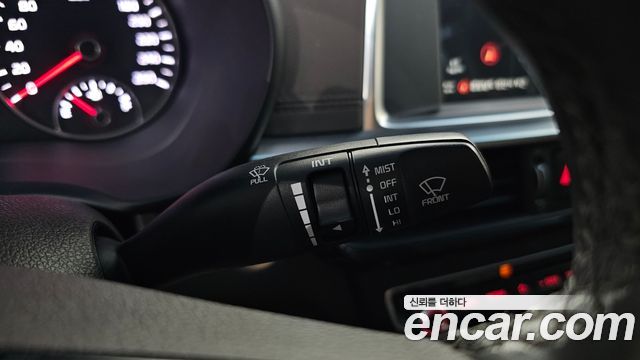 Kia K5 2019 — photo 30