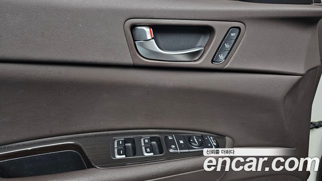 Kia K5 2019 — photo 31
