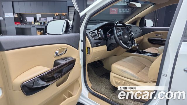 Kia Canival 2019 — photo 13
