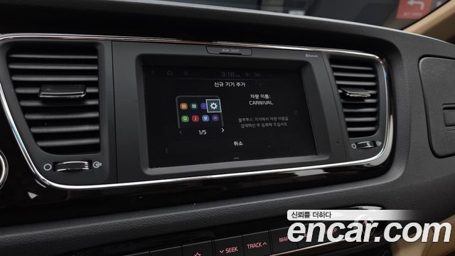 Kia Canival 2019 — photo 22