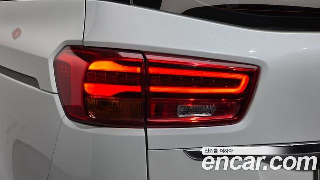 Kia Canival 2019 — photo 9