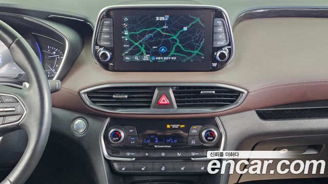 Hyundai Santafe 2019 — photo 14
