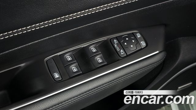 Renault Korea SM6 2024 — photo 27