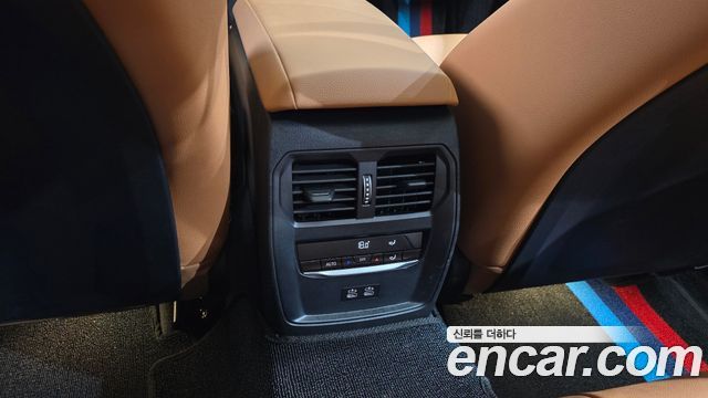 BMW 3-Series 2024 — photo 26
