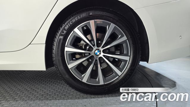BMW 3-Series 2024 — photo 7