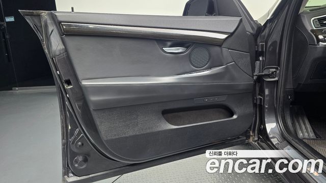 BMW Gran Turismo 2016 — photo 14