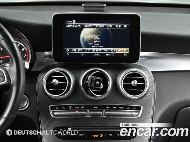 Mercedes-Benz GLC-Class 2019 — photo 13