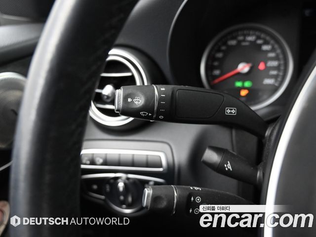 Mercedes-Benz GLC-Class 2019 — photo 17