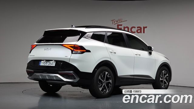 Kia Sportage 2023 — photo 2
