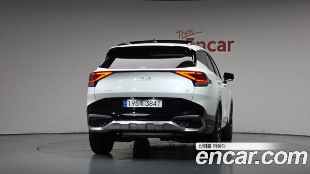 Kia Sportage 2023 — photo 4