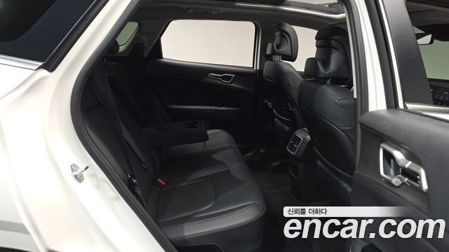 Kia Sportage 2023 — photo 18