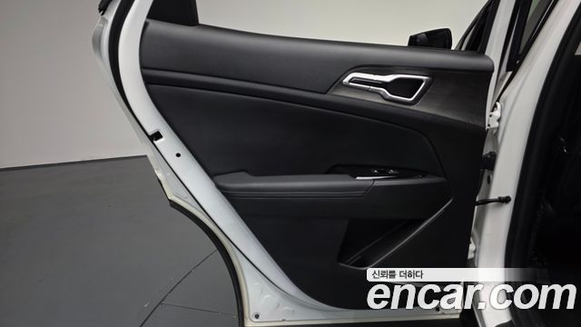 Kia Sportage 2023 — photo 15