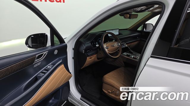 Genesis GV80 2023 — photo 13
