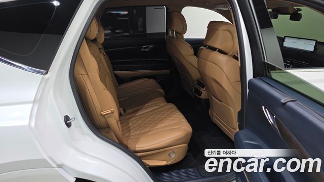 Genesis GV80 2023 — photo 17