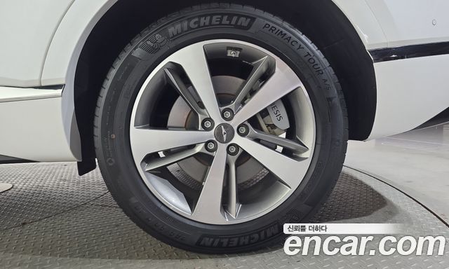 Genesis GV80 2023 — photo 7