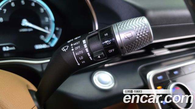 Genesis GV80 2023 — photo 28