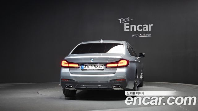 BMW 5-Series 2023 — photo 4