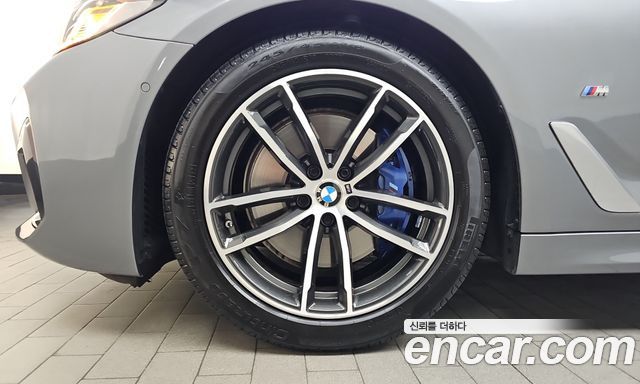 BMW 5-Series 2023 — photo 5