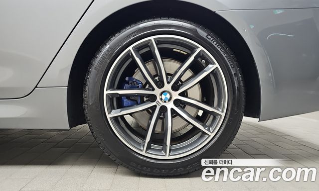 BMW 5-Series 2023 — photo 7