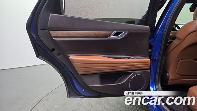 Genesis G80 2022 — photo 15