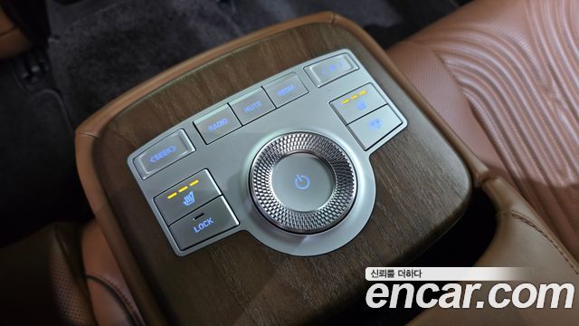 Genesis G80 2022 — photo 30