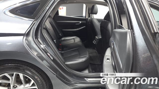Hyundai Sonata 2023 — photo 18