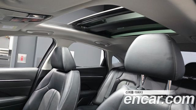 Hyundai Sonata 2023 — photo 25