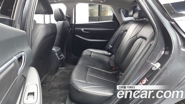 Hyundai Sonata 2023 — photo 16