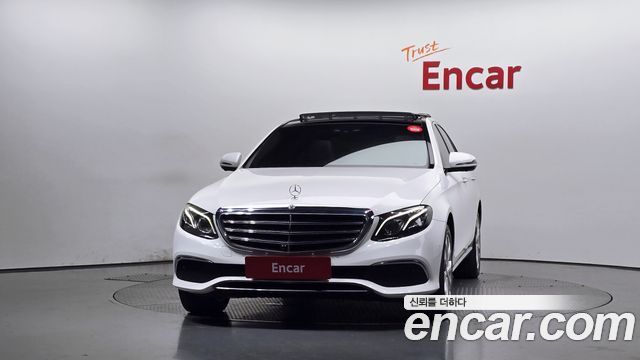 Mercedes-Benz E-Class 2019 — photo 3