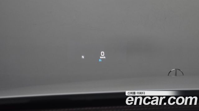 Mercedes-Benz E-Class 2019 — photo 18