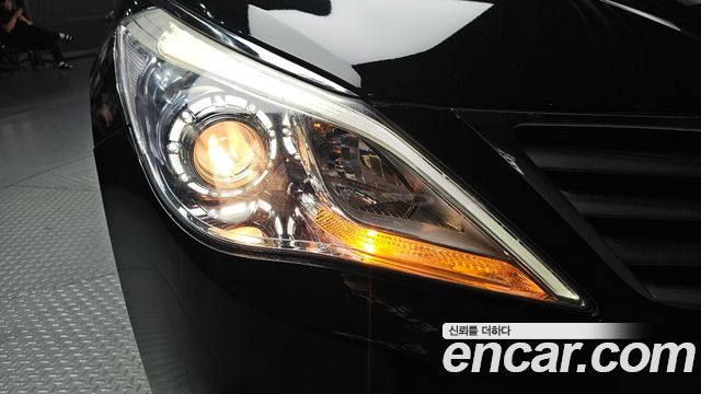 Hyundai Grandeur 2012 — photo 8