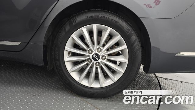 Kia K7 2016 — photo 5